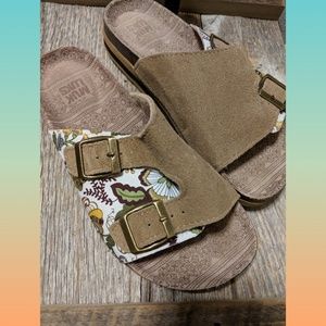 Muk Luks Size 7 Sandal